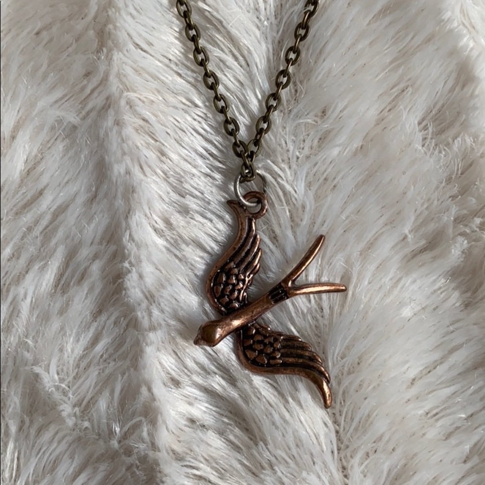Bird necklace wings feathers chain